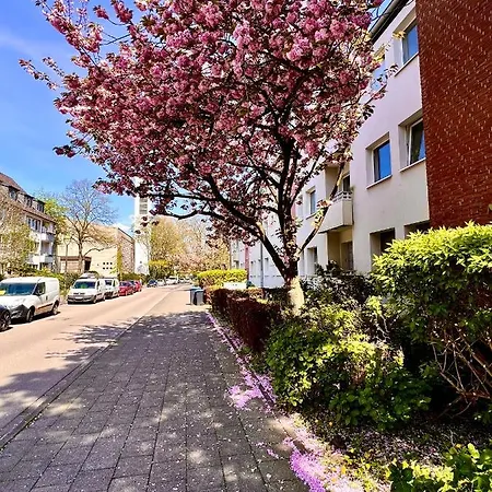 Stylish, Cozy & Quiet With One And Half In District 1 * Dusseldorf