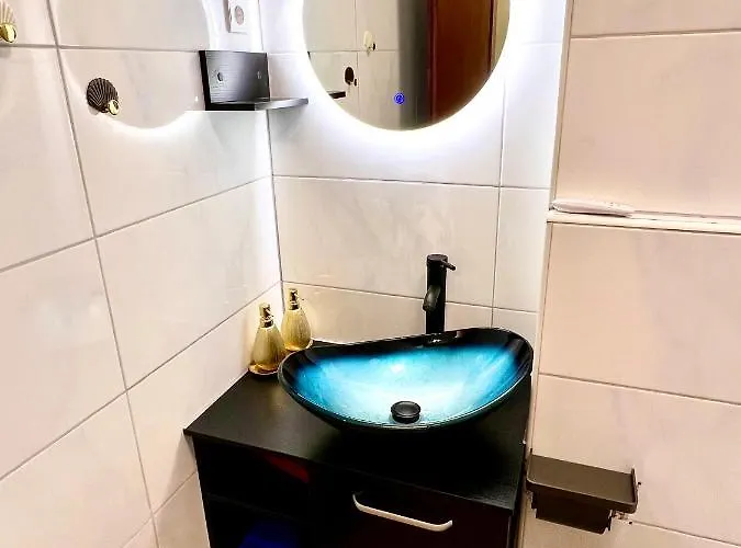 Stylish, Cozy & Quiet With One And Half In District 1 Apartmán Düsseldorf