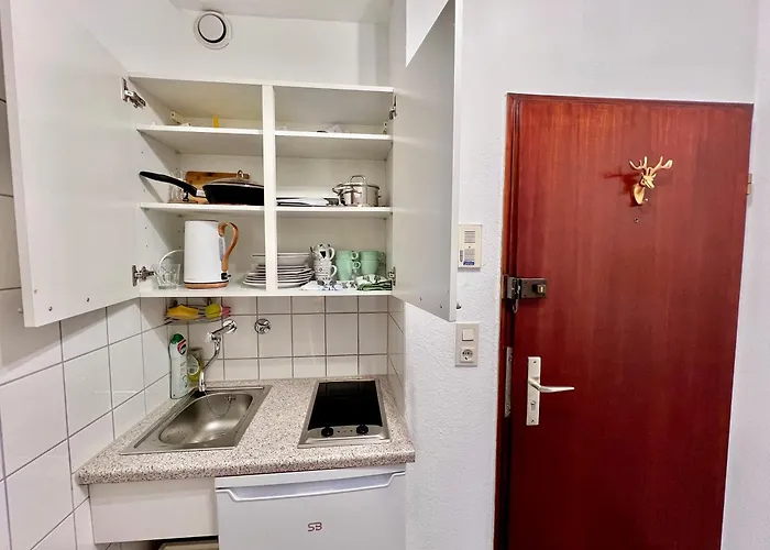 Stylish, Cozy & Quiet With One And Half In District 1 Apartmán *