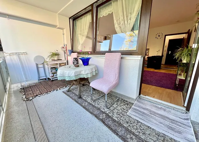 Stylish, Cozy & Quiet With One And Half In District 1 * Düsseldorf