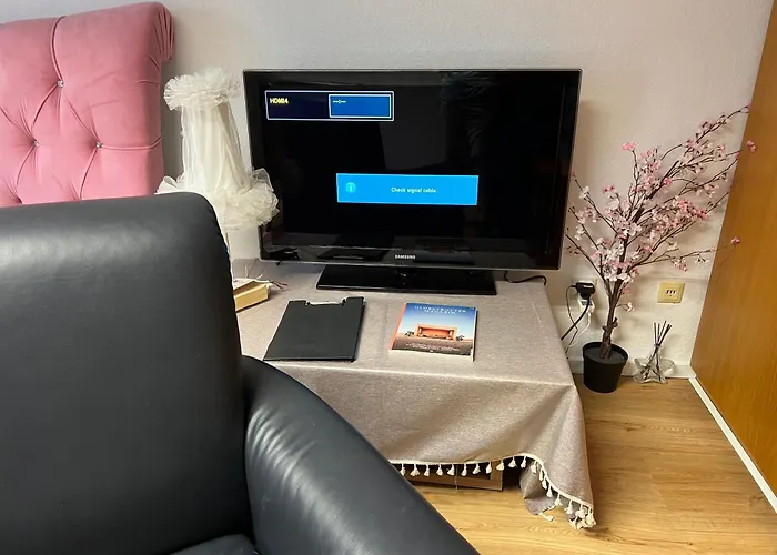 Stylish, Cozy & Quiet With One And Half In District 1