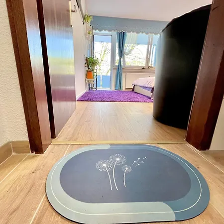 Stylish, Cozy & Quiet With One And Half In District 1 Appartement Düsseldorf