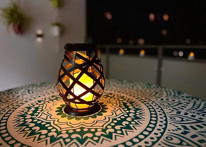 Апартаменты Stylish, Cozy & Quiet With One And Half In District 1 *