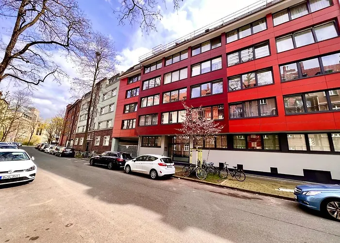 Stylish, Cozy & Quiet With One And Half In District 1 Dusseldorf