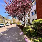 Stylish, Cozy & Quiet With One And Half In District 1 * Düsseldorf