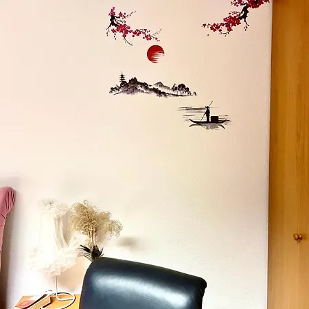 Stylish, Cozy & Quiet With One And Half In District 1 아파트