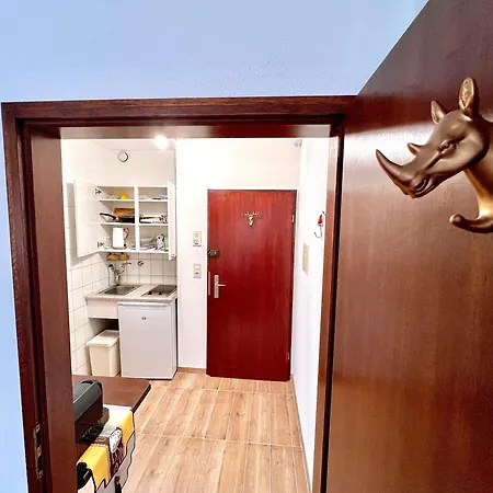 Stylish, Cozy & Quiet With One And Half In District 1 *