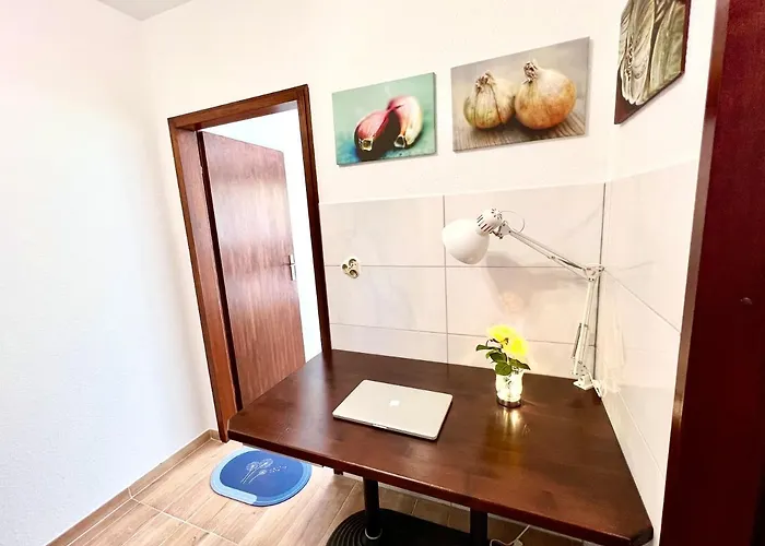 Διαμέρισμα Stylish, Cozy & Quiet With One And Half In District 1 *
